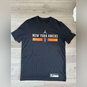 New York Knicks Nike Tee, Large
